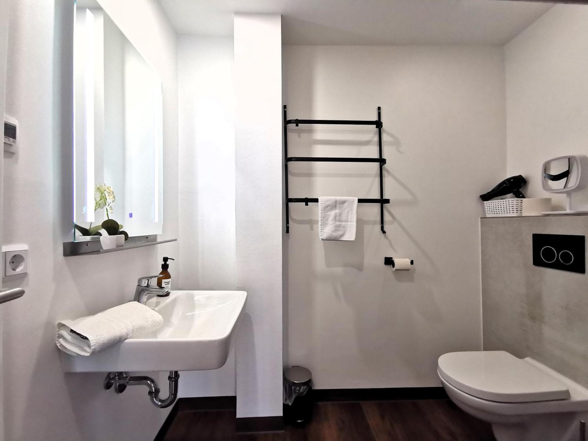 Bohnapartments Am Anger - Zentrum - Vollausstattung - Wlan 埃尔福特 外观 照片
